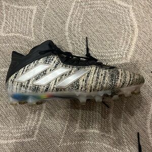 Adidas Freak Carbon Bounce